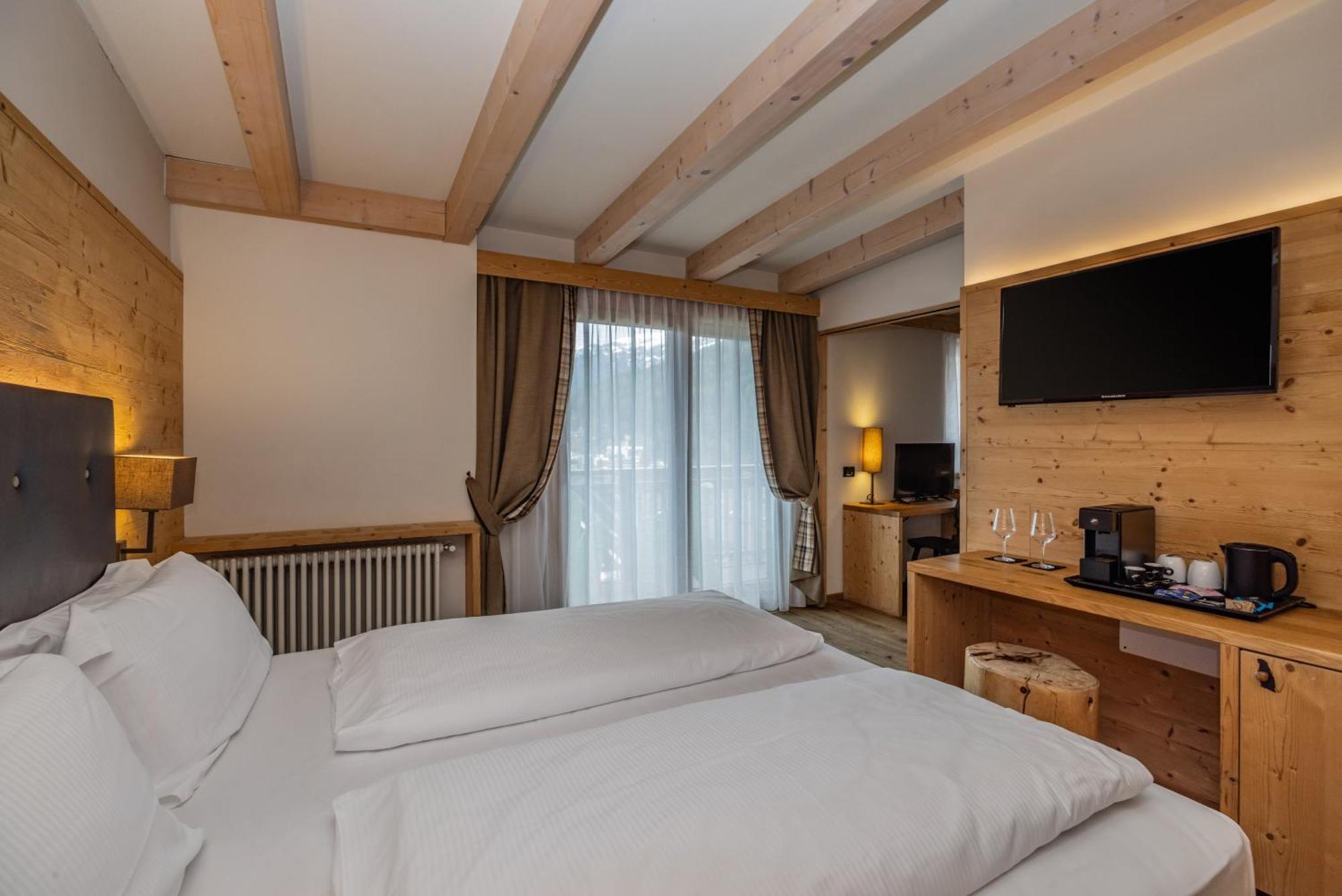 Hotel Ravelli Mezzana  Esterno foto