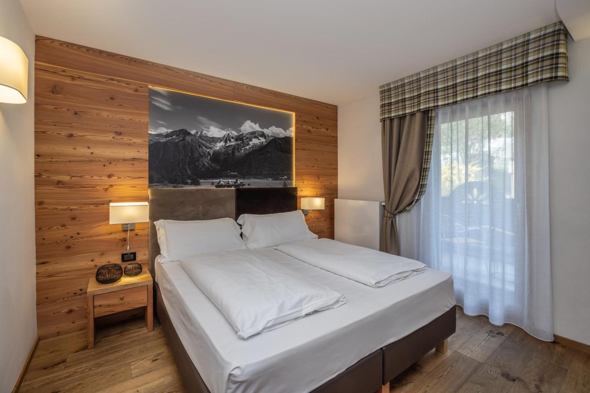 Hotel Ravelli Mezzana  Esterno foto