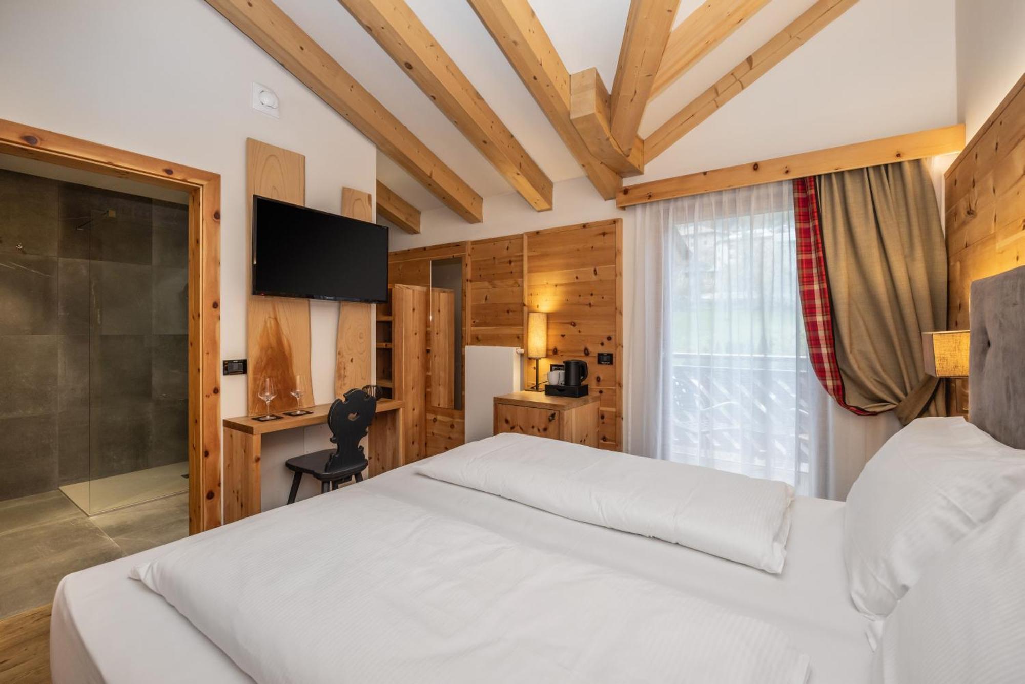 Hotel Ravelli Mezzana  Esterno foto