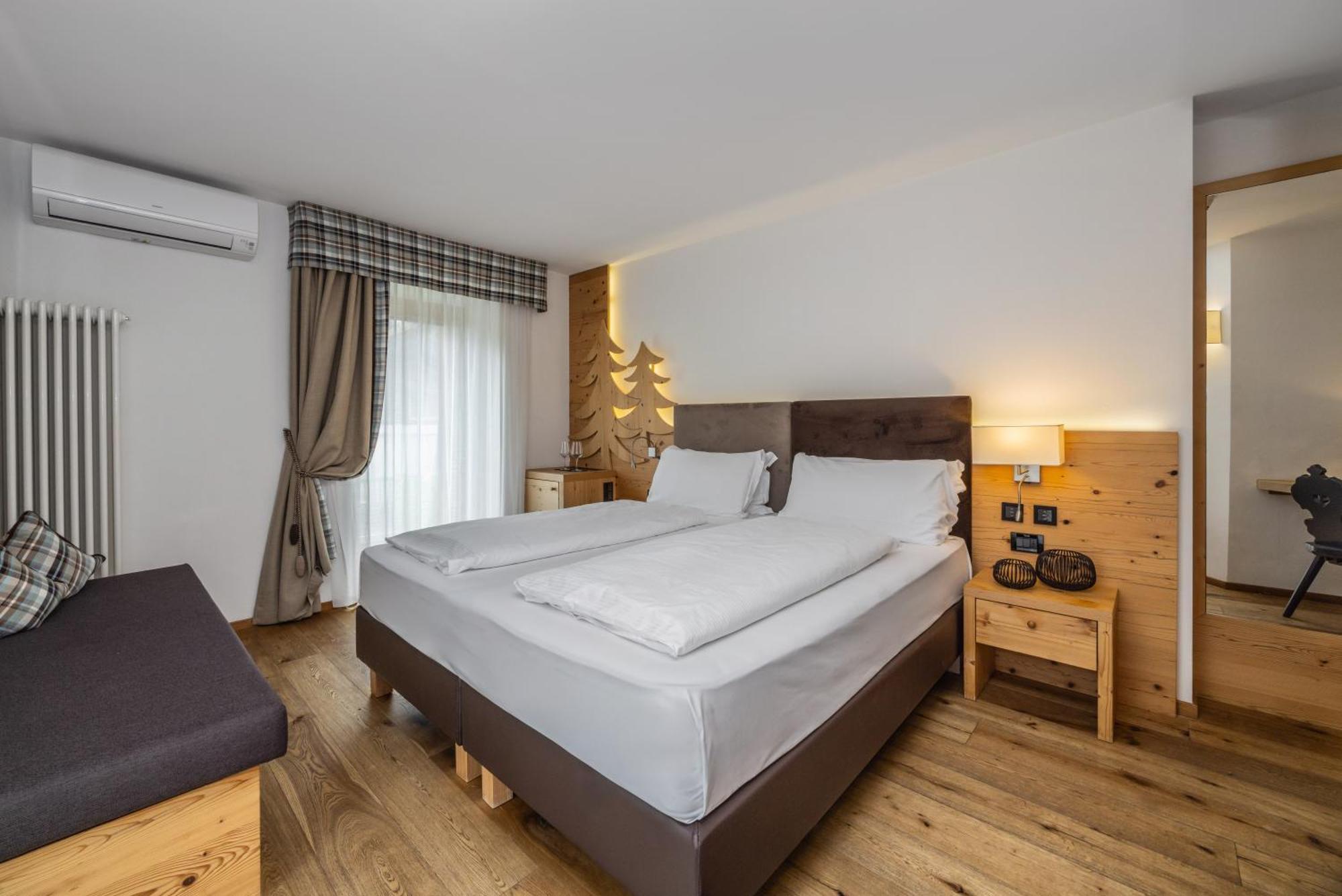 Hotel Ravelli Mezzana  Esterno foto