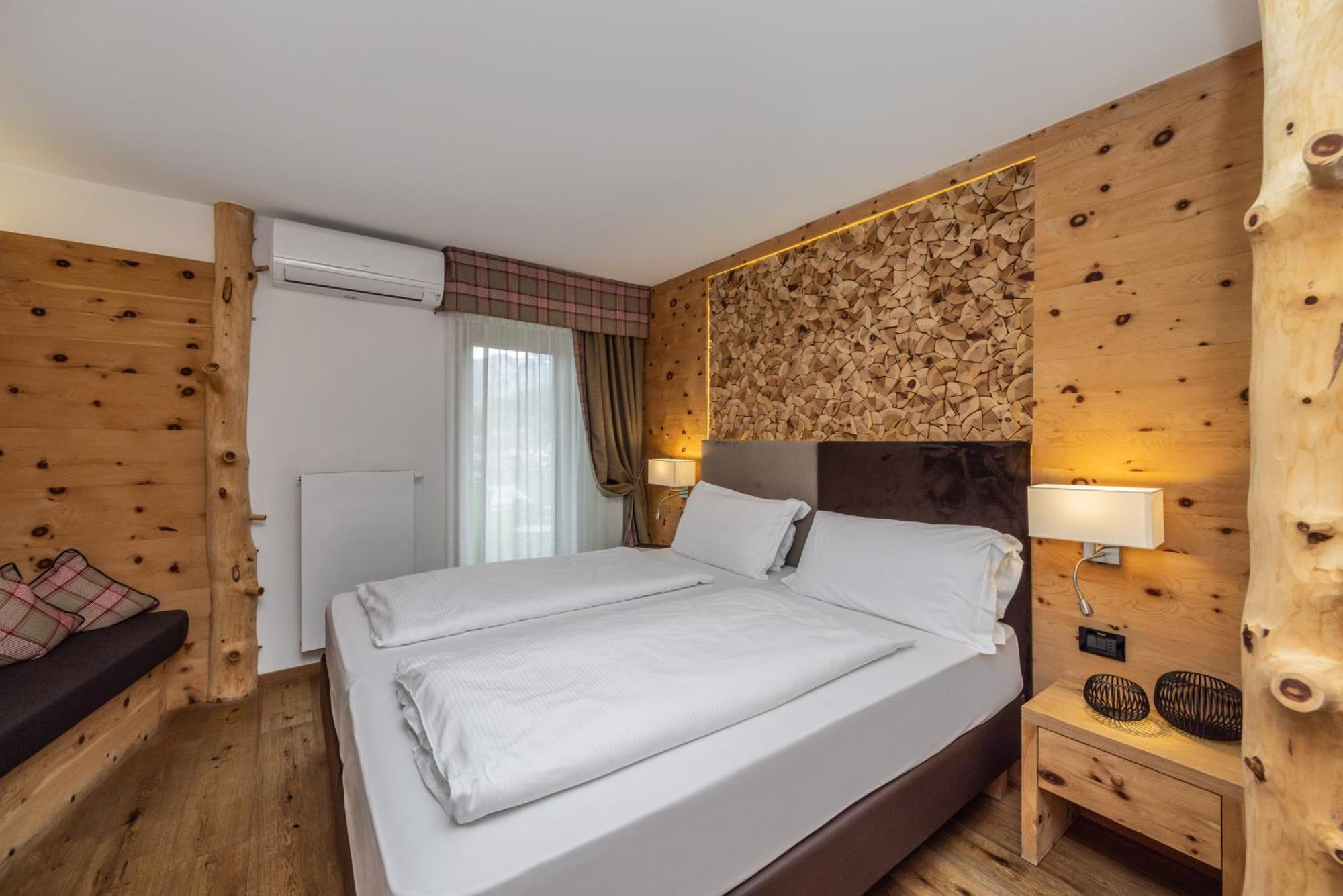 Hotel Ravelli Mezzana  Esterno foto