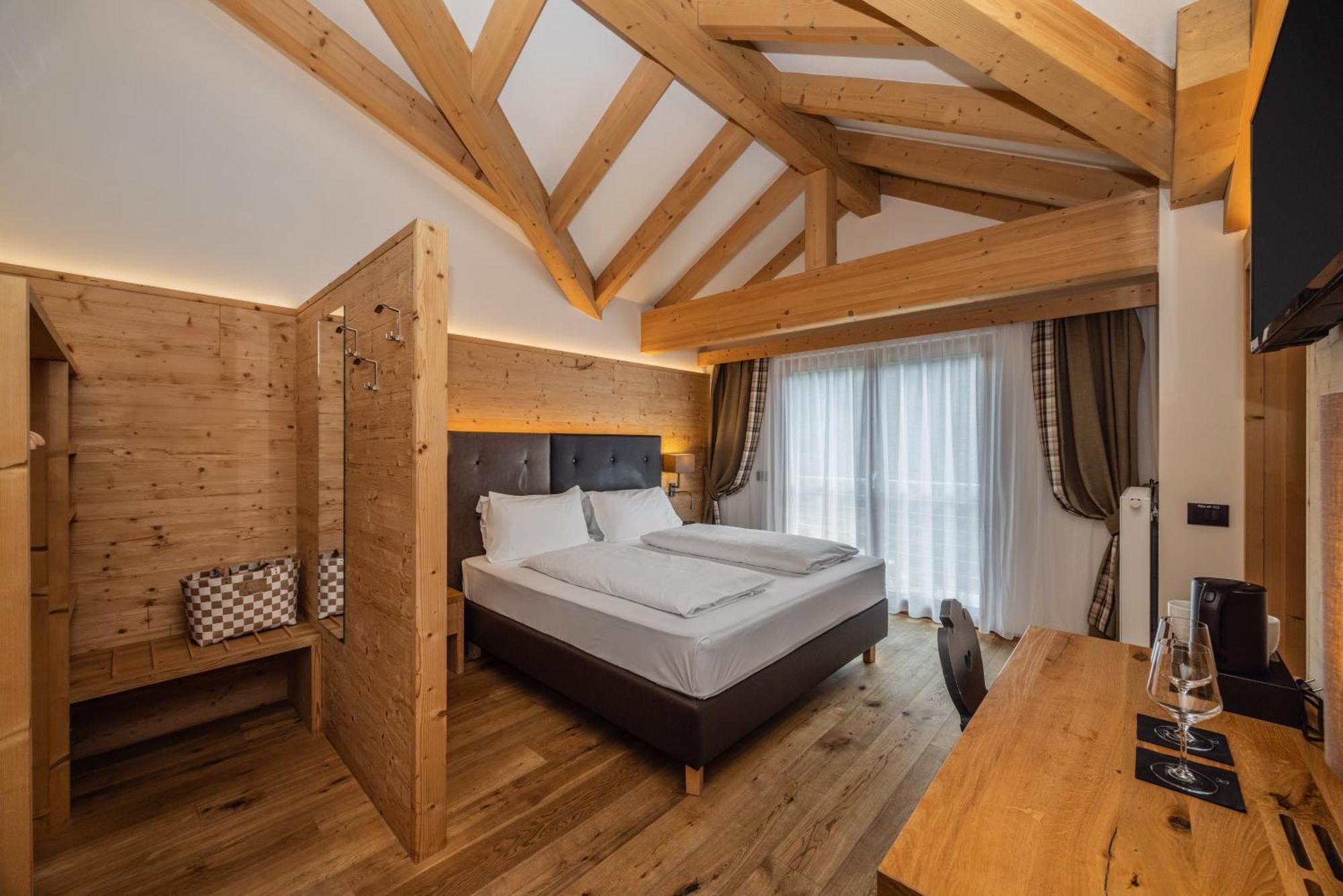 Hotel Ravelli Mezzana  Esterno foto