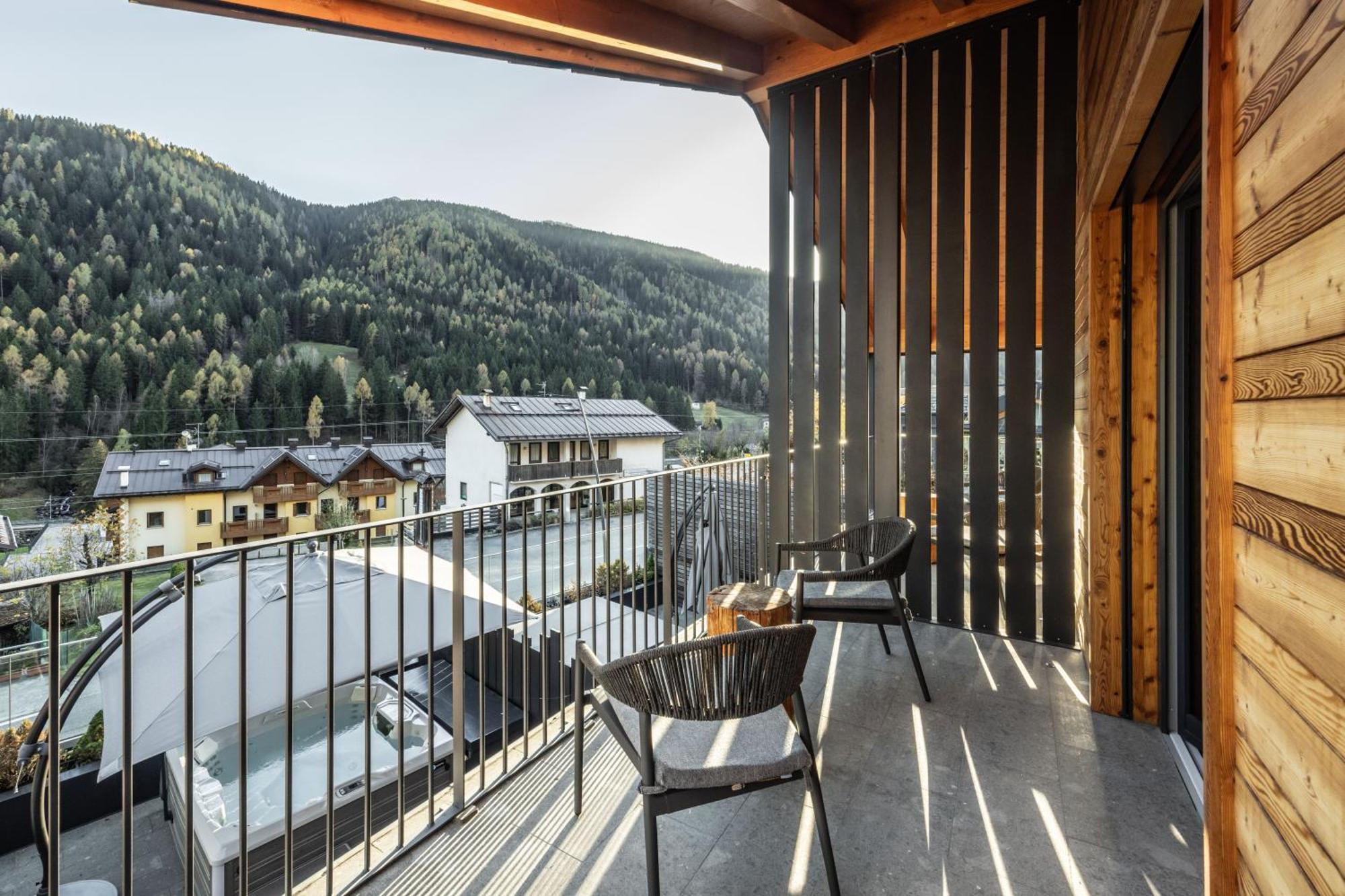Hotel Ravelli Mezzana  Esterno foto